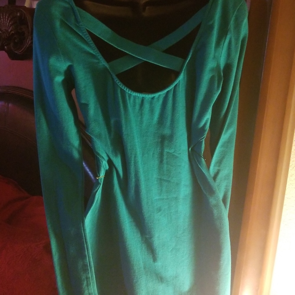 Dress - Picture 3 of 3